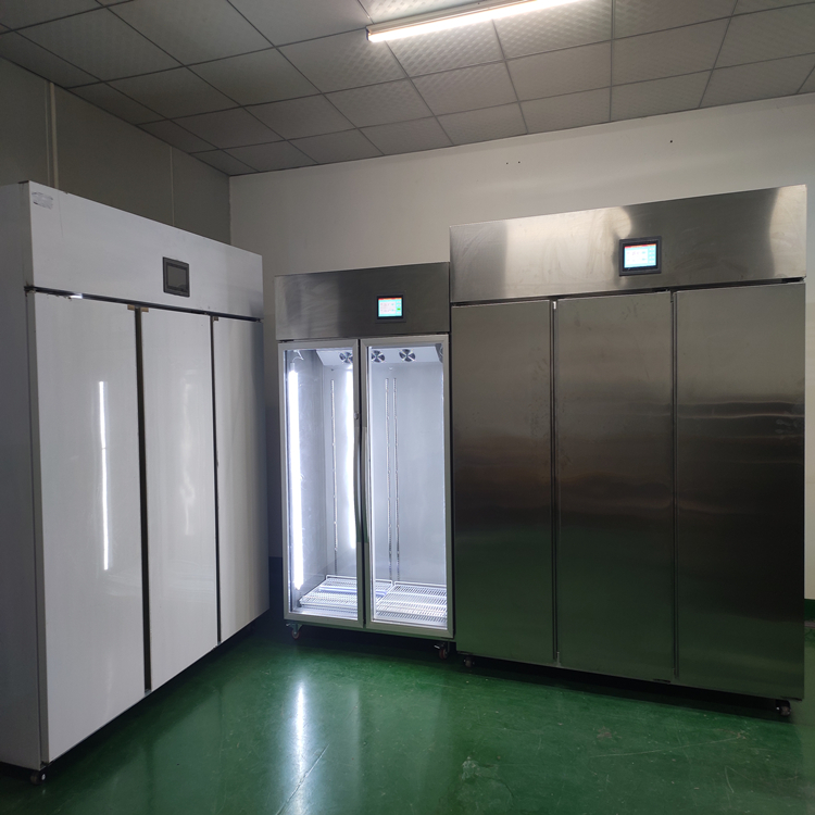 plc恒溫恒濕柜與普通型號的區(qū)別，plc恒溫恒濕柜好用嗎？